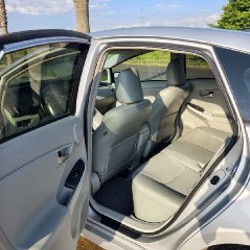 Toyota Prius - фото 2