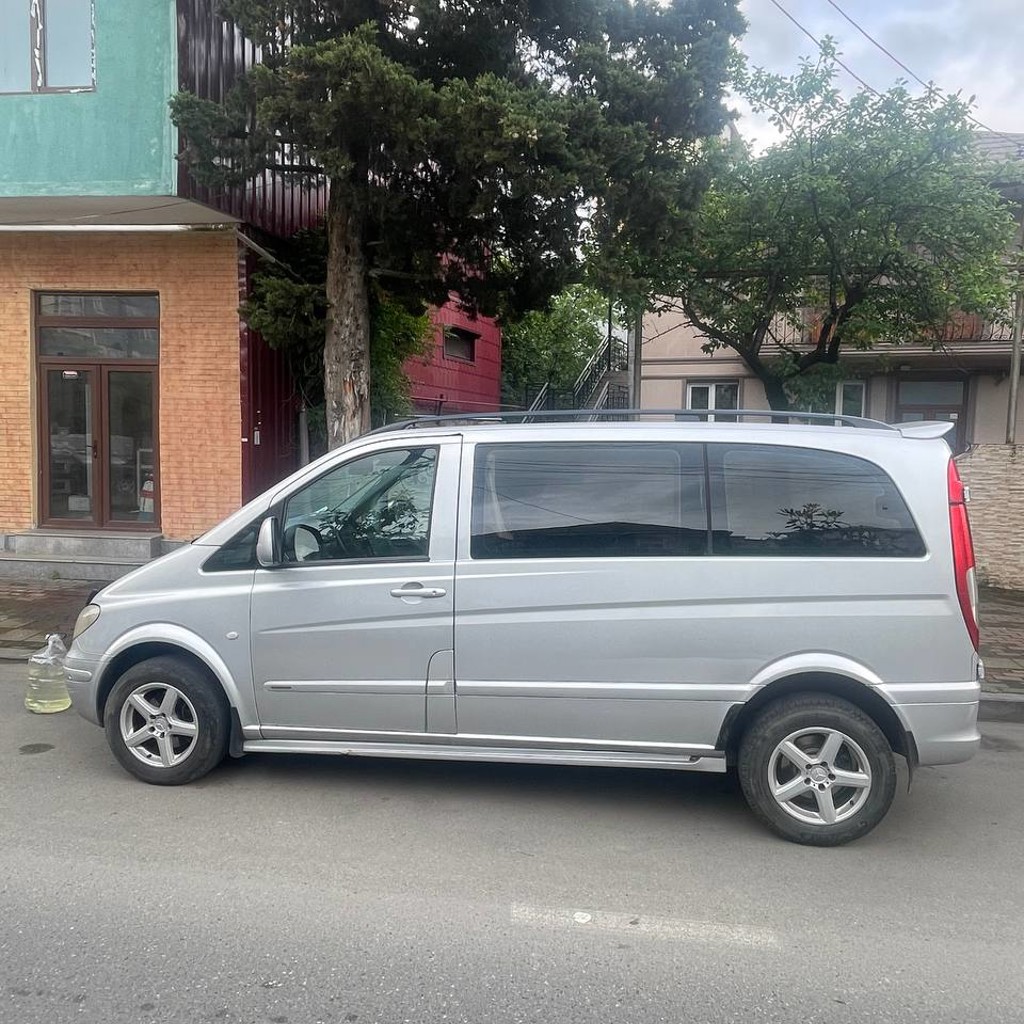 Автомобиль