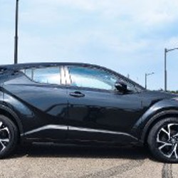 TOYOTA C-HR XLE 2022 - фото 3
