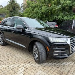 Audi Q7 - фото 7