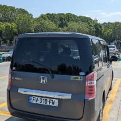 Honda Stepwgn - фото 2