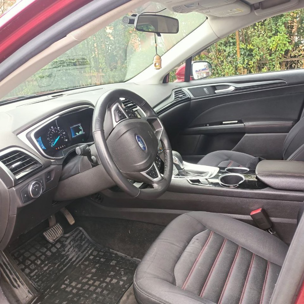 Ford Fusion Hybrid