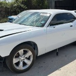 Dodge Challenger SXT - фото 2
