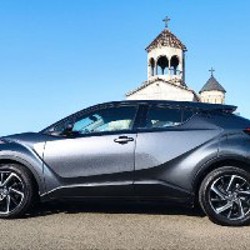 TOYOTA C-HR LIMITED - фото 2