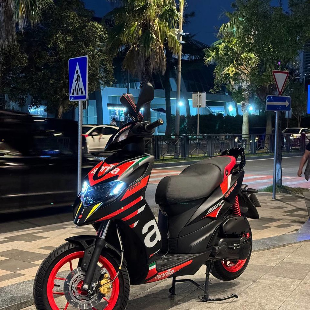 Aprilia SR160 RACE