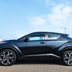Toyota C-HR XLE - фото 4