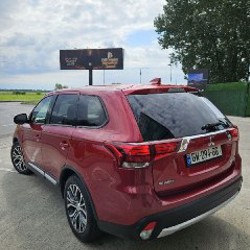 Mitsubishi Outlander SE - фото 2