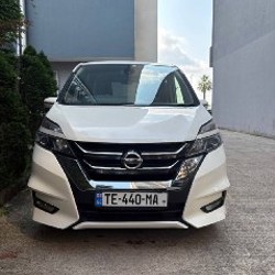 Nissan Serena - фото 2