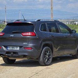 Jeep Cherokee Latitude - фото 5