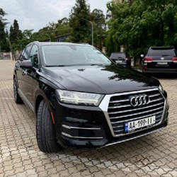 Audi Q7 - фото 8