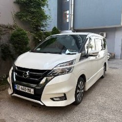 Nissan Serena - фото 2