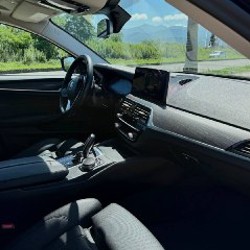 BMW 530e Luxury - фото 5