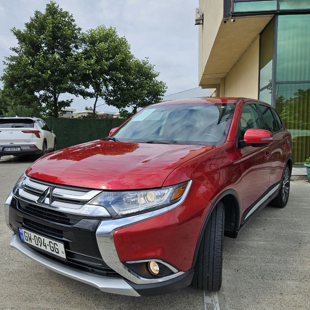 Mitsubishi Outlander SE