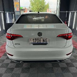 Volkswagen Jetta - фото 4