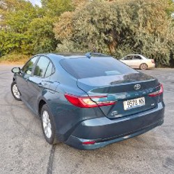 Toyota Camry 2025 LE AWD Hybrid - фото 4
