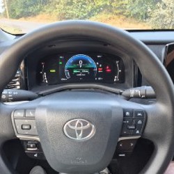 Toyota Camry 2025 LE AWD Hybrid - фото 9