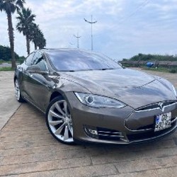 Tesla Model S 85D - фото 3
