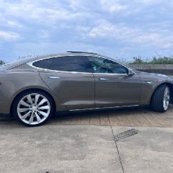 Tesla Model S 85D - фото 4