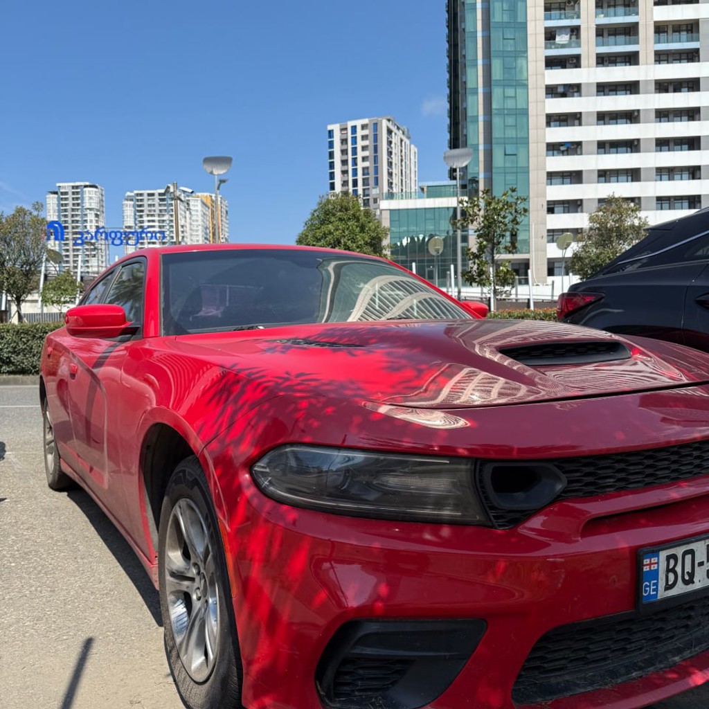 Dodge Charger SXT
