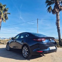 Mazda 3 - фото 4