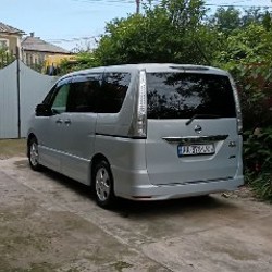 Nissan Serena C26 - фото 6