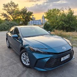 Toyota Camry 2025 LE AWD Hybrid - фото 3
