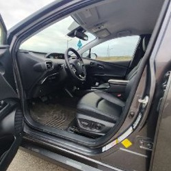 TOYOTA Prius XLE HYBRID - фото 7