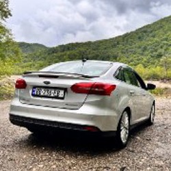 Ford Focus - фото 4