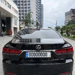 Lexus LS 500 - фото 3