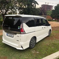 Nissan Serena - фото 4