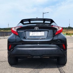 TOYOTA C-HR (CHR) XLE - фото 3
