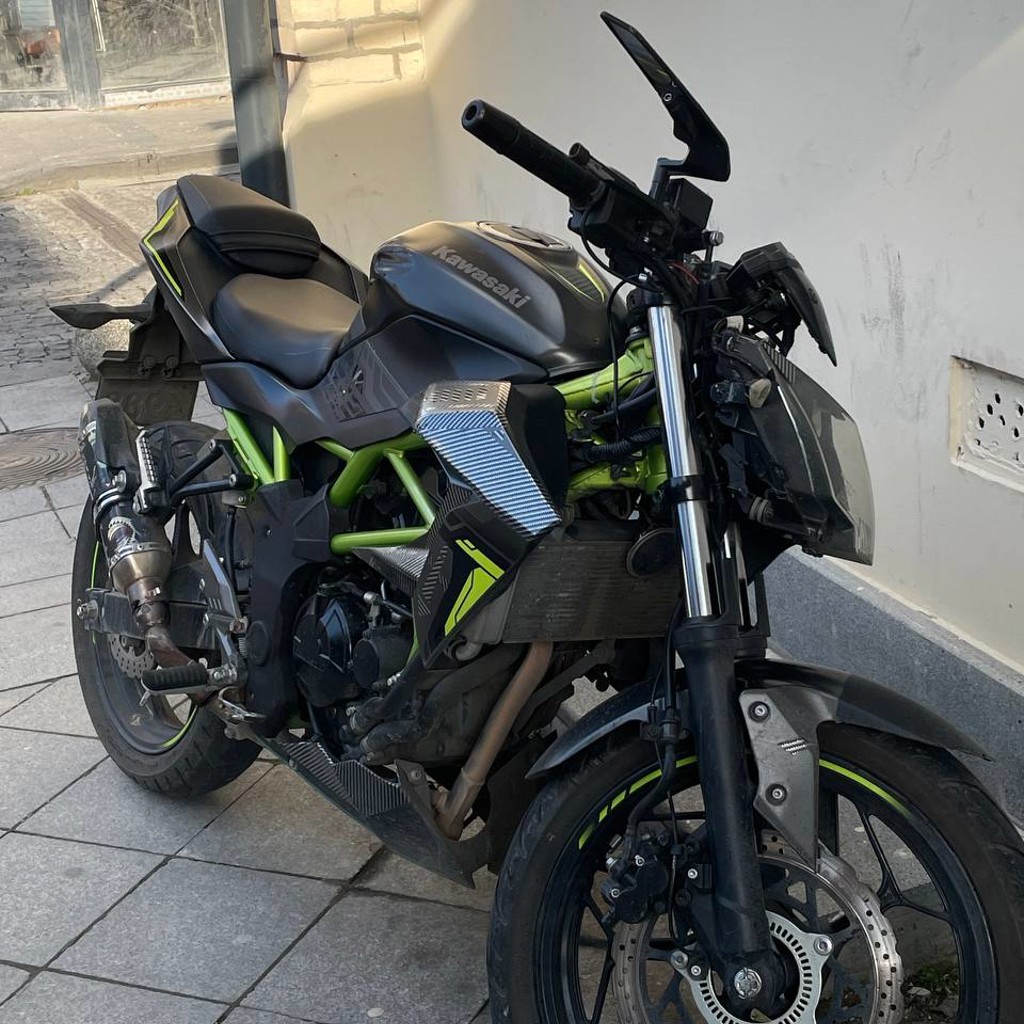 Kawasaki z125