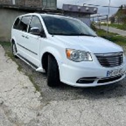 Chrysler Town Country - фото 2
