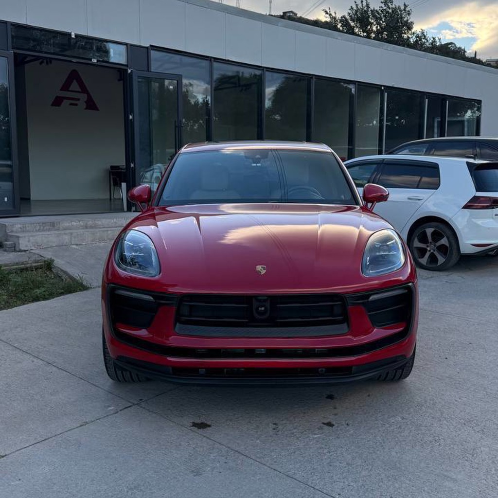 Porsche Macan 2.0 Turbo