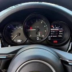 Porsche Macan 2.0 Turbo - фото 4