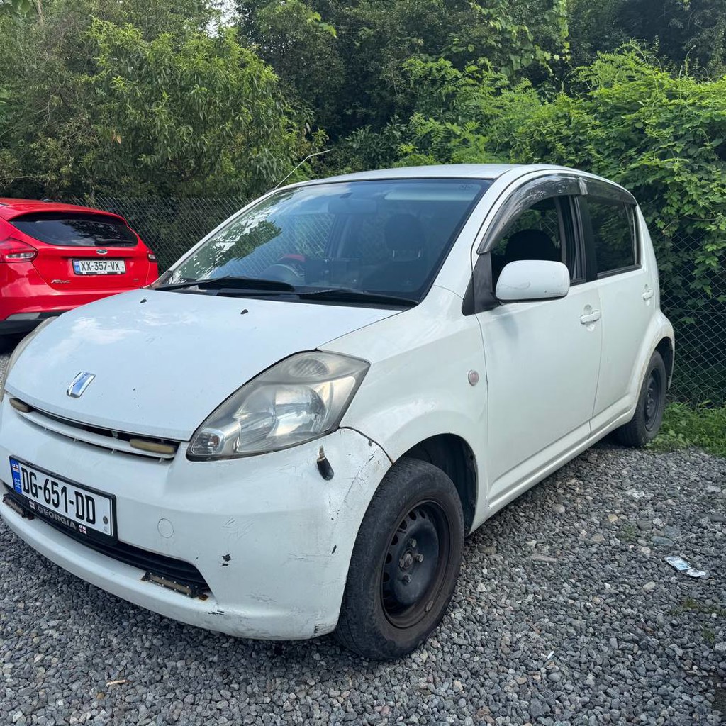 Toyota passo 2004
