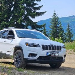 Jeep Cherokee - фото 4
