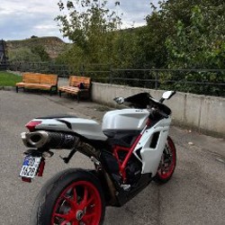 Ducati 848 EVO - фото 4