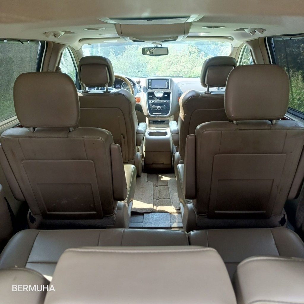 Chrysler Town Country