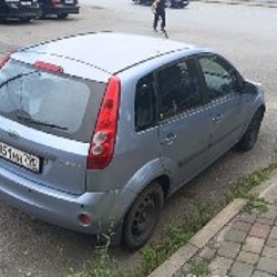 Ford Fiesta mk5 - фото 3