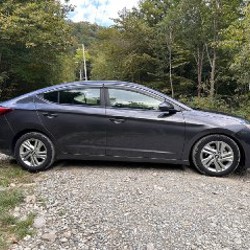 Hyundai Elantra 2020 - фото 3