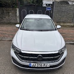 Volkswagen Jetta - фото 2
