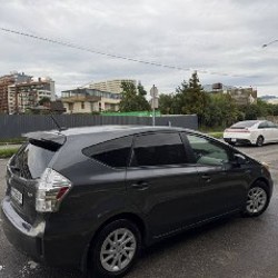 Toyota Prius V - фото 3