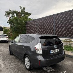 Toyota Prius V - фото 5