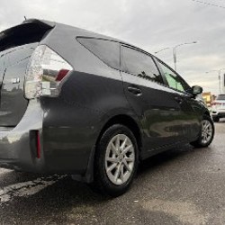 Toyota Prius V - фото 7