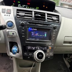 Toyota Prius V - фото 8