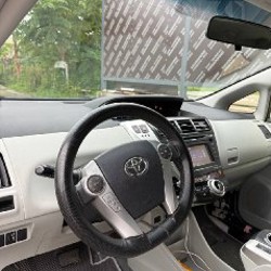 Toyota Prius V - фото 9