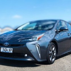 Toyota Prius XLE Hybrid - фото 2