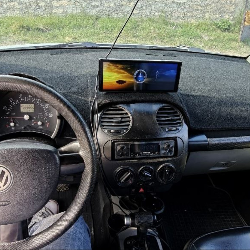 Volkswagen New Beetle