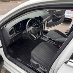 Volkswagen Jetta - фото 9